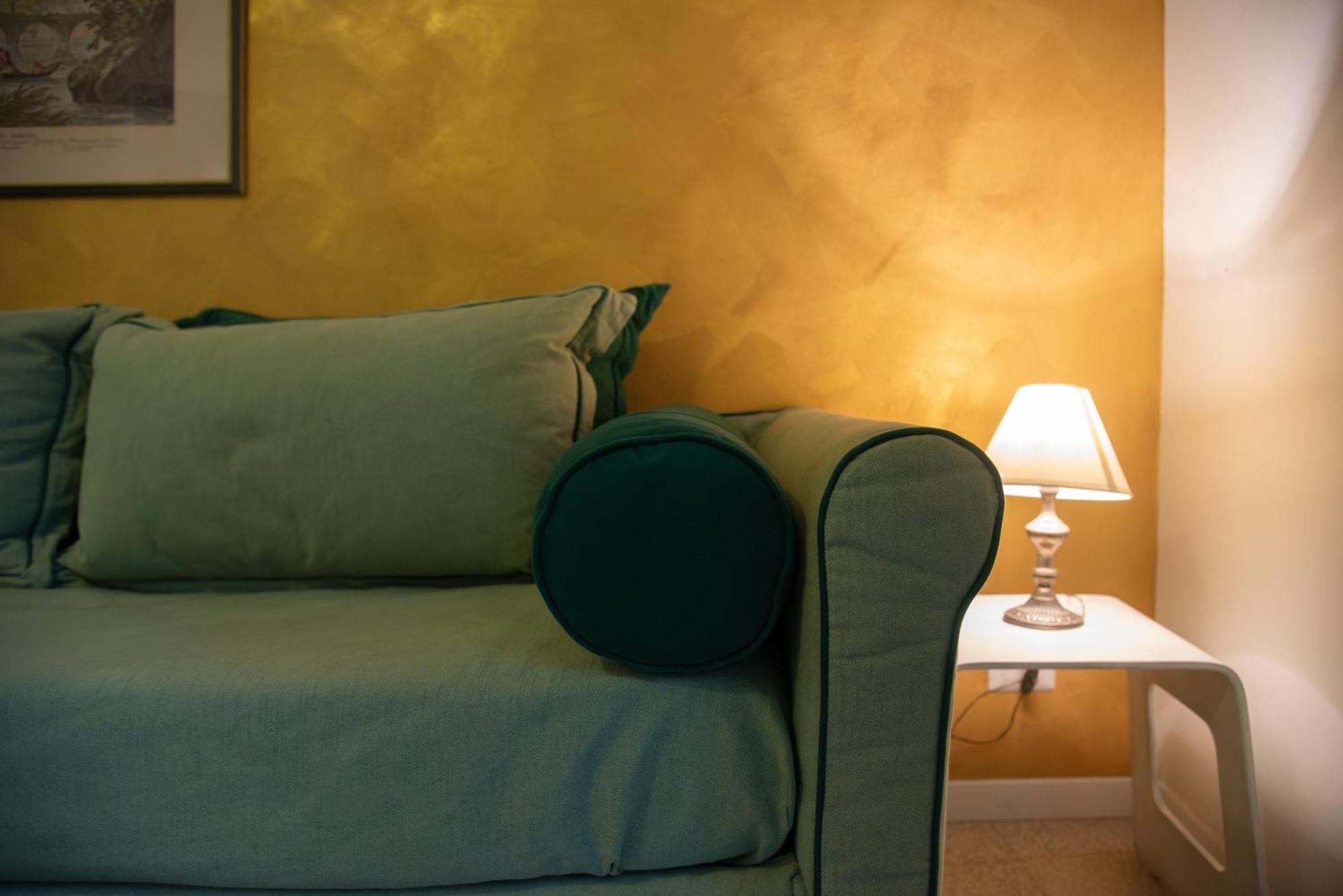Santonofrio Apartments Рим Екстер'єр фото