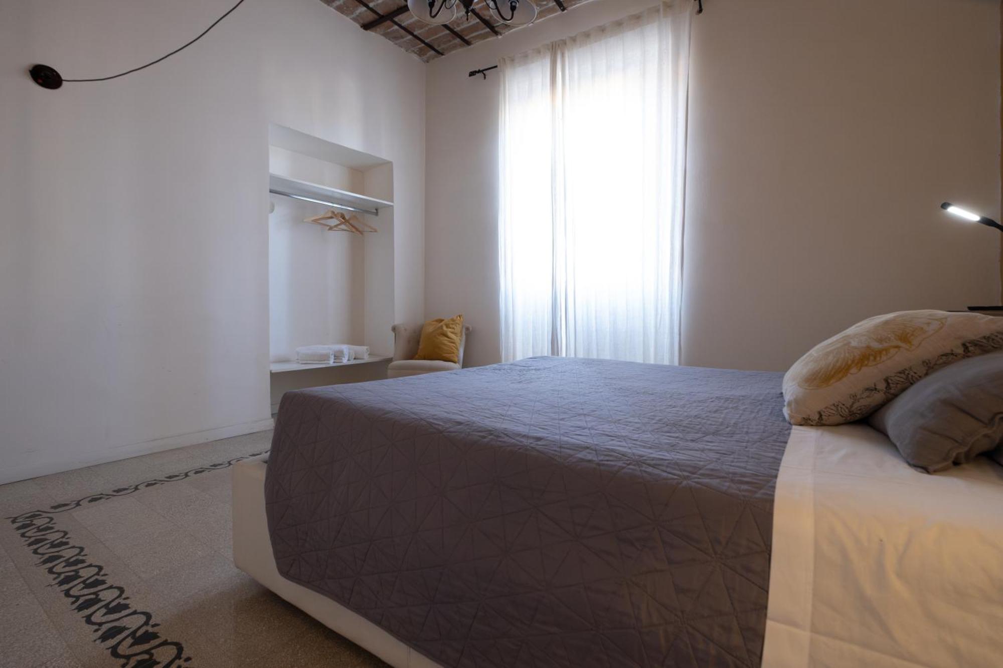 Santonofrio Apartments Рим Екстер'єр фото