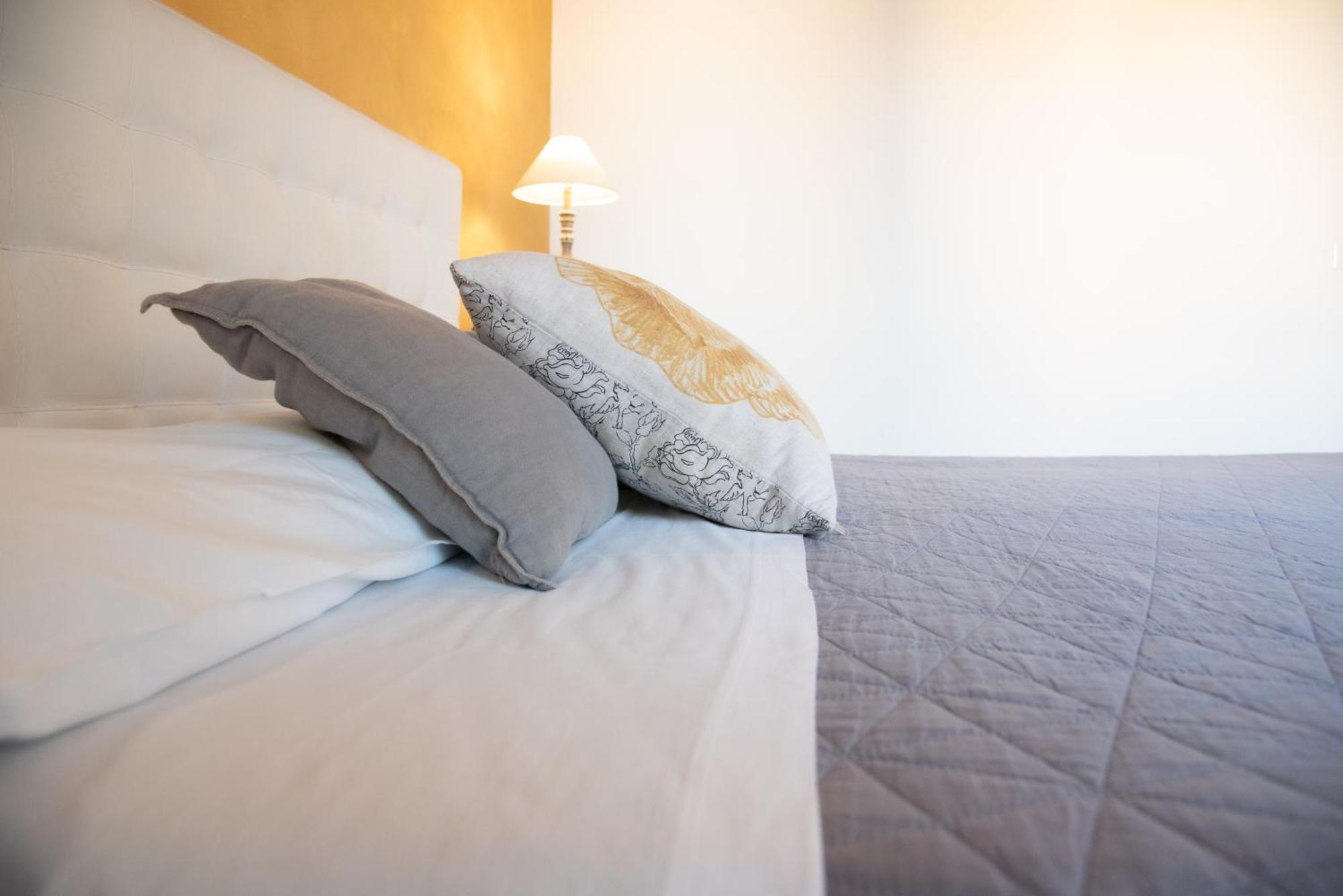 Santonofrio Apartments Рим Екстер'єр фото