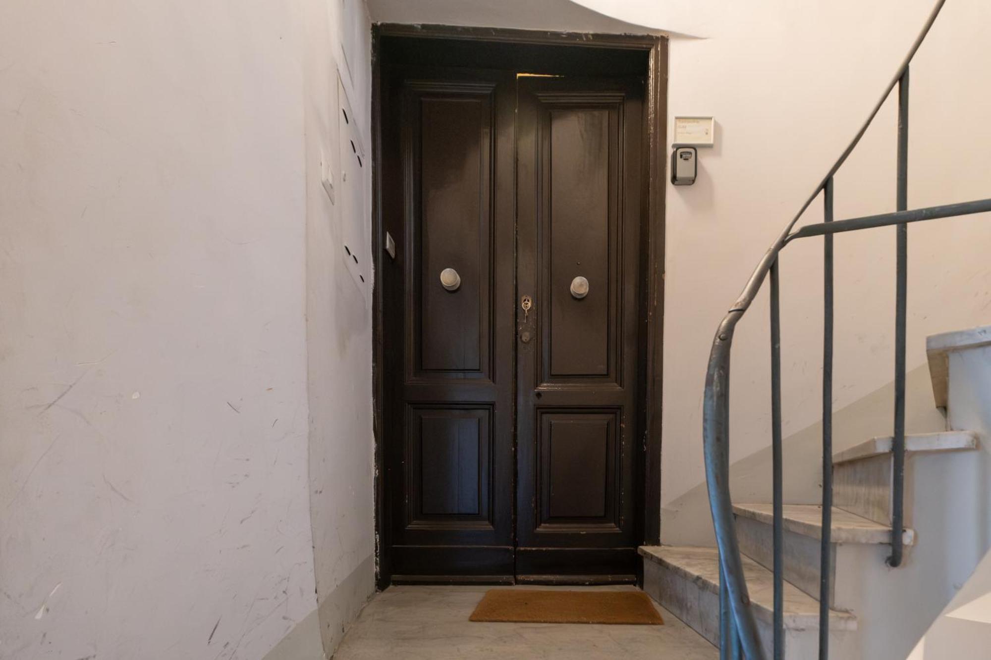 Santonofrio Apartments Рим Екстер'єр фото